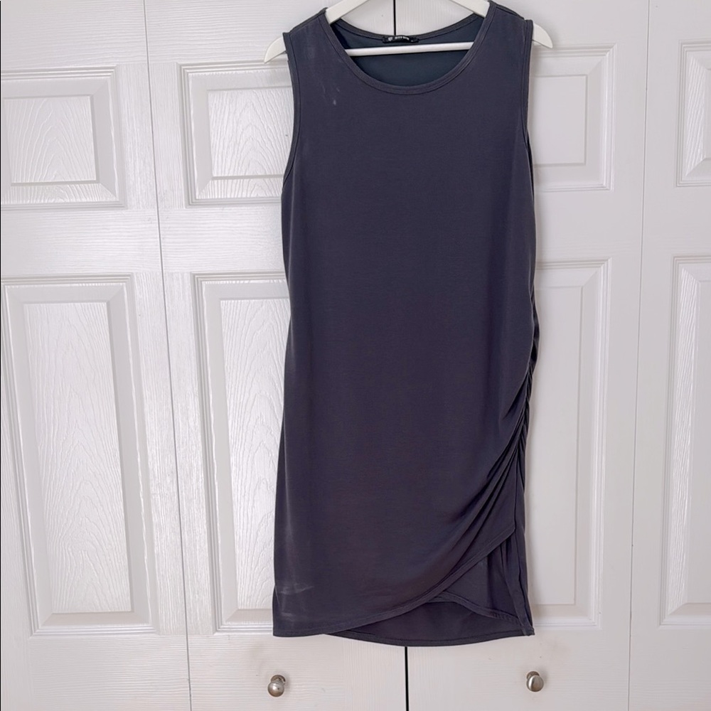 Elegant Sleeveless Gray Dress